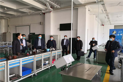 熱烈歡迎旭陽集團副總裁苑?，F一行到山東化工技師學院參觀考察