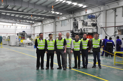 強(qiáng)強(qiáng)聯(lián)手，共探金屬包裝新未來(lái) 美國(guó)波爾制罐集團(tuán)再度到訪(fǎng)斯萊克考察與技術(shù)交流